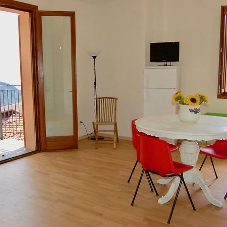 Casa Patrizia Appartement Sueglio Buitenkant foto